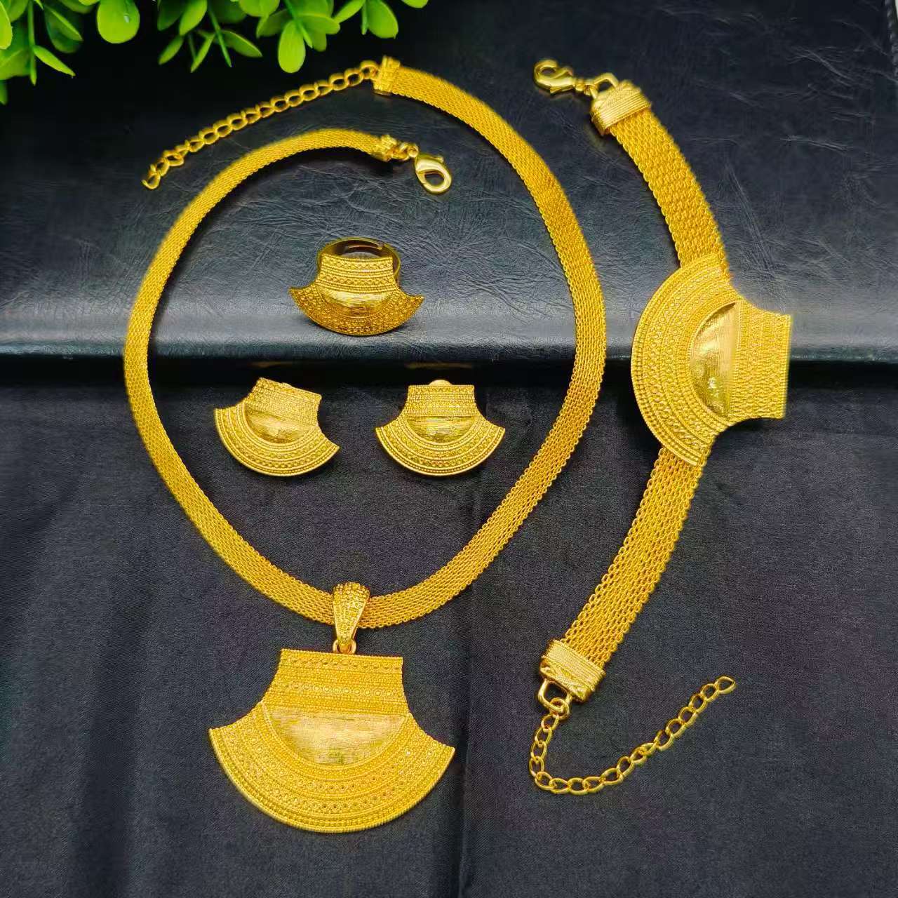 Blessed Watch Strap Necklace B - Fine Jewelry Watches Women recension och pris